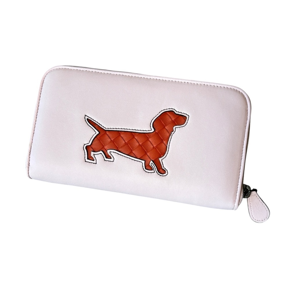 🥳SALE🥳 Bottega Veneta Intrecciato Leather Round Zippy Long Wallet Dog Motif Pink